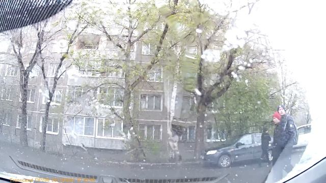 Снег в Усть-Каменогорске, 2 мая смотреть онлайн