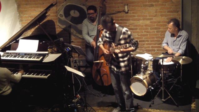 Bruno Mangueira Quarteto | Espinha de bacalhau (Severino Araújo) | JazzB 2016 смотреть онлайн