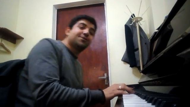 Когда не чем заняться,а рядом пианино😉 смотреть онлайн