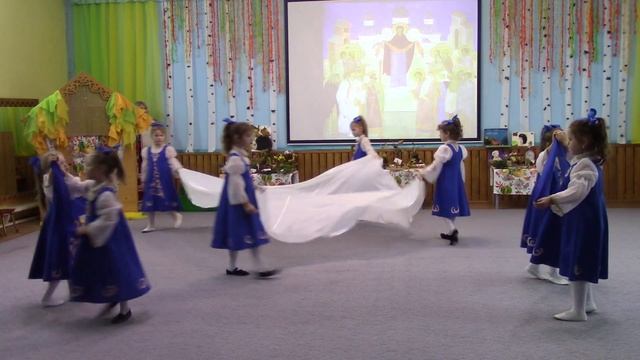 "Осень настаёт - Покров у ворот". Праздник в подготовительных группах смотреть онлайн