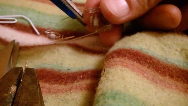 Замена неоновой лампы индикатора переключателя Legrand 69497 775897 230V 0,5mA смотреть онлайн