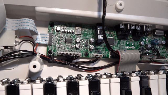 Teardown - Roland AX Edge смотреть онлайн