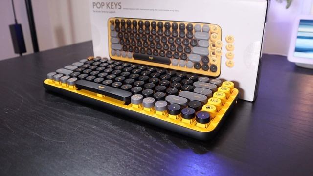 Logitech Pop Keys Wireless Mechanical Keyboard | An Honest Review ??????? смотреть онлайн