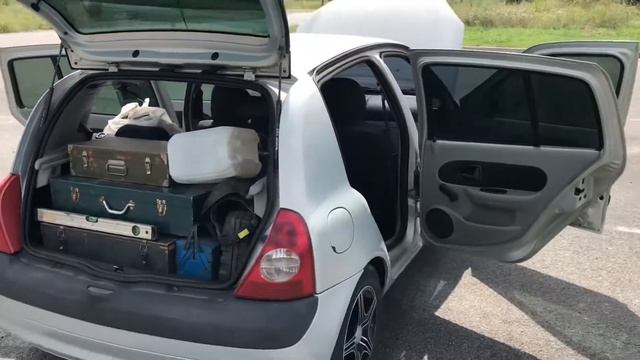 Renault Clio 2 1.4 АКПП смотреть онлайн