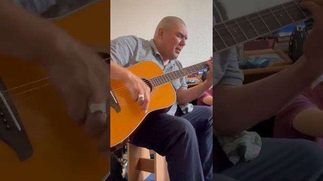 Кука круто поет - Мои Друзья Всегда Идут по Жизни Маршом-Павлодар смотреть онлайн