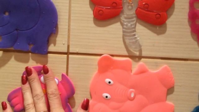 Развесили мини-коврики Валиант после купания смотреть онлайн