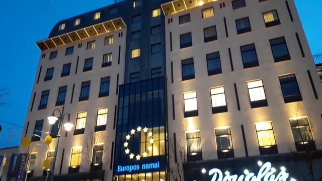 Центральная улица Вильнюса - Проспе́кт Гедими́на - Литва, Ратуша в Вильнюсе смотреть онлайн