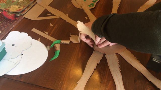 Papercraft Tarantula: Build a fun and easy Halloween decoration! смотреть онлайн