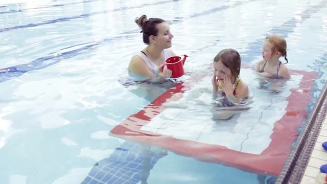 Swimming Lessons For Kids: Build Water Comfort With These Swimming Pool Games