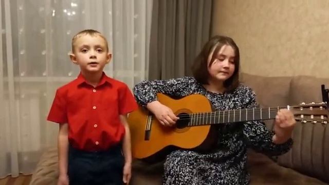 Фатовы Захар и Екатерина "Рыба-кит"(Юлий Ким) смотреть онлайн