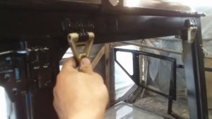 Востановленние МТЗ-82 замена петлей для установки без рамочных боковых форточек.