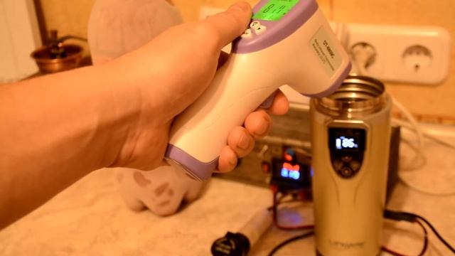 Бесконтактный термометр. DT-8809C смотреть онлайн