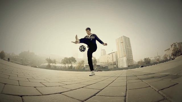 Max Dudka - Football Freestyle 2011| смотреть онлайн