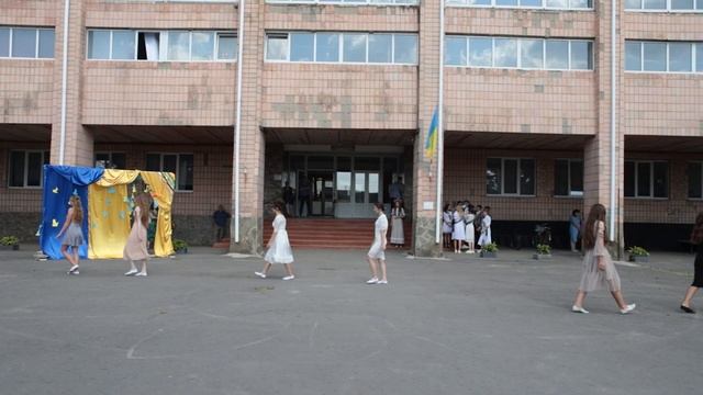 Випускний вальс 2022. Корецький Ліцей смотреть онлайн