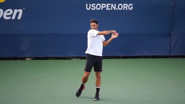 Roger Federer Practicing at US OPEN 2019 (2) смотреть онлайн