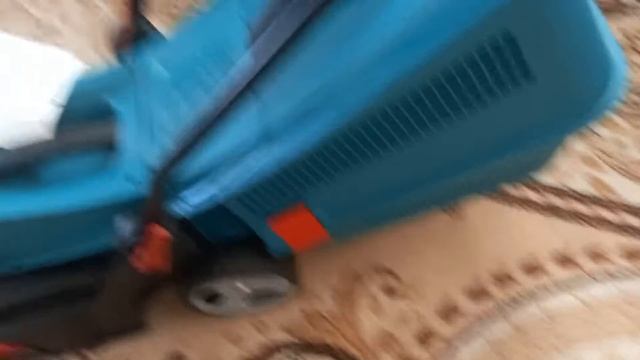 Распаковка — Газонокосилка электрическая Bosch ARM 34 смотреть онлайн