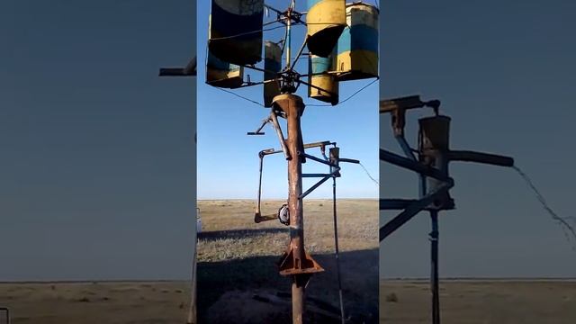 самодельный Ветряк для добычи воды смотреть онлайн
