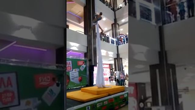 Выступление Екатерины Бубновой в ТРЦ "РИО" смотреть онлайн