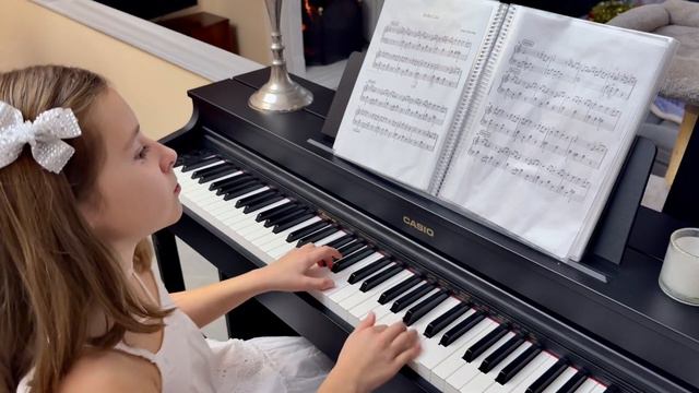 Bella Ciao piano - Белла Чао. Sofia Kapustina смотреть онлайн