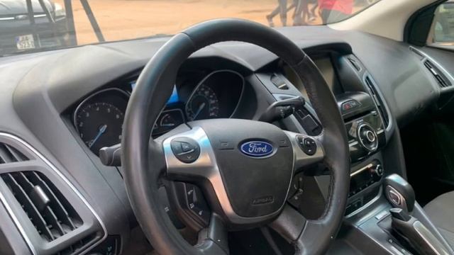 *Ford Focus Titanium*Année 2013Automatique Essence ⛽️Grand écran Caméra De Recule Climatisé *