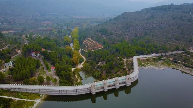 Рыбалка в Испании с берега. Лучшее место для рыбалки в Испании. Рыбалка в Испании. Испания смотреть онлайн