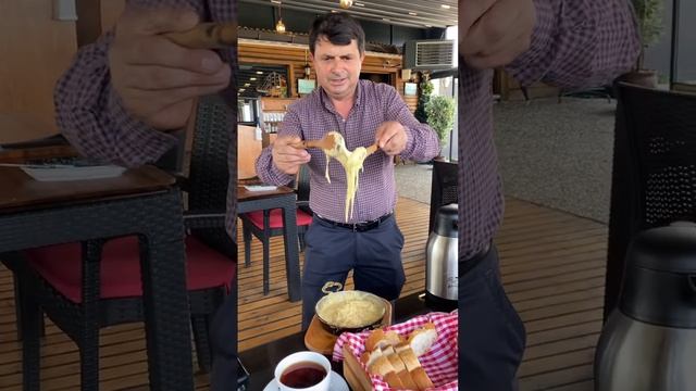 Турецкое блюдо куймак #турция #стамбул2023 #турецкийзавтрак #shorts смотреть онлайн