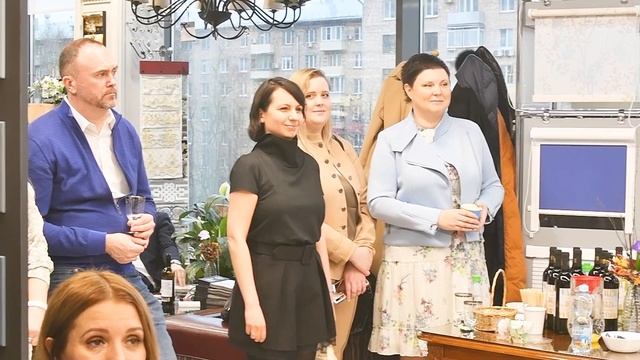 Елена Теплицкая на открытии современного шоу-рума для дизайнеров интерьеров смотреть онлайн