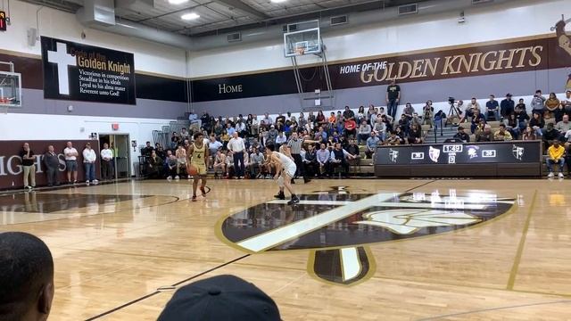 Атмосфера Баскетбольной школьной игры в плей-офф в США смотреть онлайн