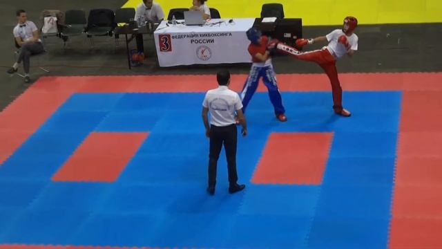 Тхэквондо Vs Кикбоксинг = Распинал так распинал смотреть онлайн