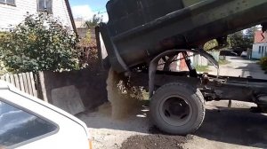 ЗИЛ 130 самосвал выгрузка