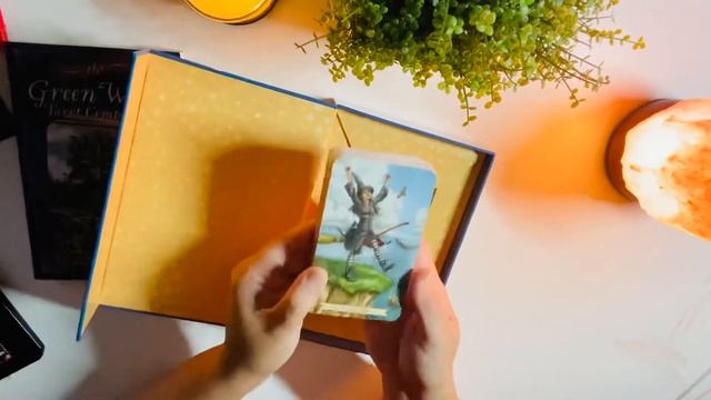 Flip through of The Green Witch Tarot vs. Everyday Witch Tarot! Which one you like the most? ??? смотреть онлайн