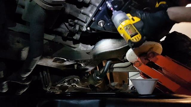 Ford Freestyle CVT Video 1 Gaining access смотреть онлайн