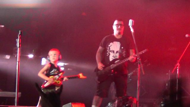План Ломоносова - Столичная весна @ Панки в городе 2022 Atmosphere Москва 13.08.2022 смотреть онлайн
