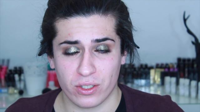 GLAM AF HOLIDAY Makeup Tutorial смотреть онлайн
