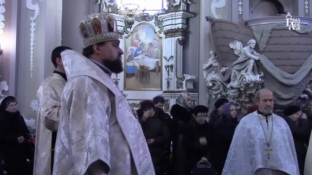 Вечірня з Божественною Літургією та чин великого освячення води 18 січня 2014 р.Б. смотреть онлайн