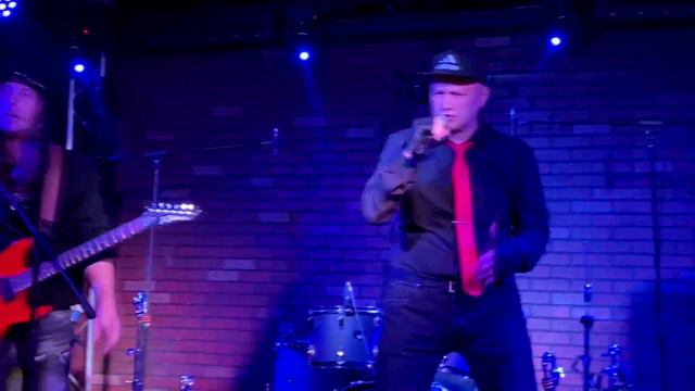 E V A - Три маршрутки в кармане (Live, 2023) смотреть онлайн