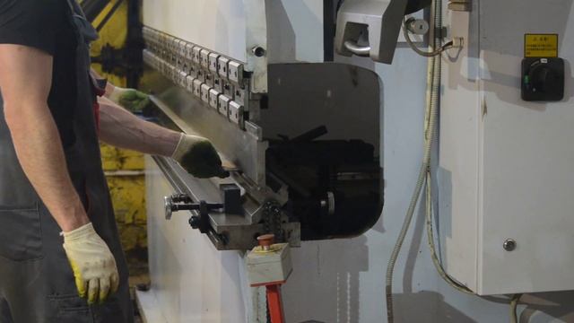 Изготовление швеллера: гибка швеллера смотреть онлайн