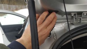 Как починить задний дворник за 10 рублей? Renault Sandero. Причины. С новым годом!