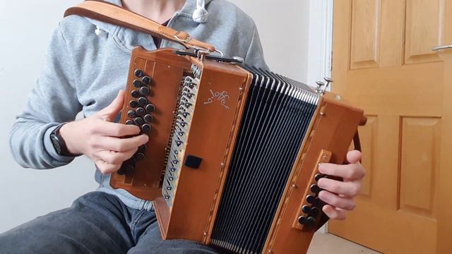 Batiska (Toon Van Mierlo, Naragonia) - melodeon, accordéon diatonique смотреть онлайн