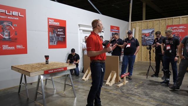 Milwaukee M18 FUEL Compact Router 2723-20 Demo #NPS19