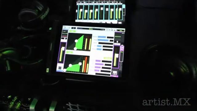 Mackie DL32 - NAMM 2015 смотреть онлайн