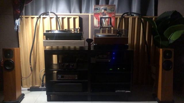 Piring Hitam Lp Sudirman - Kau akan kembali (Denon DL103R, N.E.W P3 Tube Preamplifier, Neat Motive2 смотреть онлайн