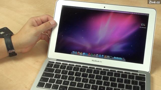 MacBook Air 11,6" - první pohled смотреть онлайн
