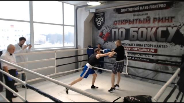 Чужой среди своих - открытый ринг по боксу смотреть онлайн