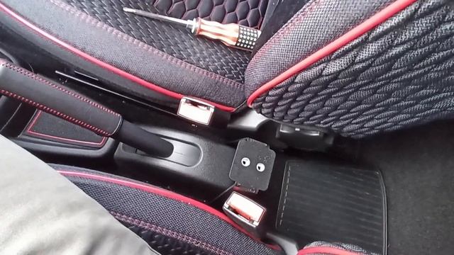 Люксовый подлокотник на Гранту ФЛ – обзор и установка