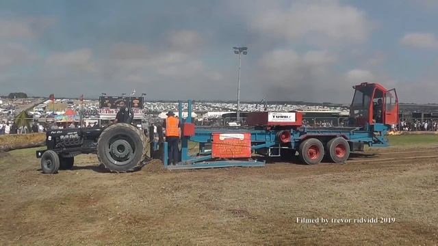 Tractor pulling - Great Dorset Steam Fair England 2019 смотреть онлайн