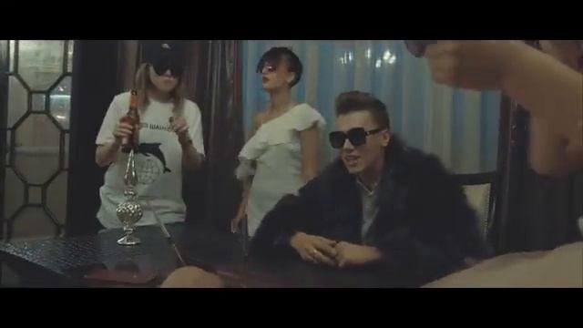 Комкозавр обосрал Артема К смотреть онлайн