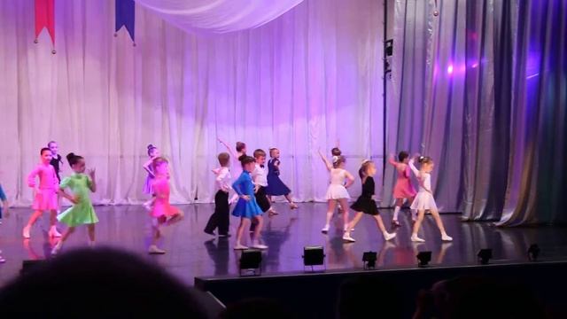 Выступление младшего состава клуба "Тонус" смотреть онлайн