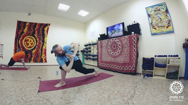 Общеукрепляющая практика йоги 2015 (Йога клуб oum.ru Екатеринбург) смотреть онлайн
