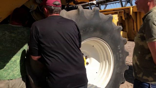 NO-TILL. Проверка готовности техники к уборке. Дооборудование комбайнов. Очесывающая жатка. смотреть онлайн